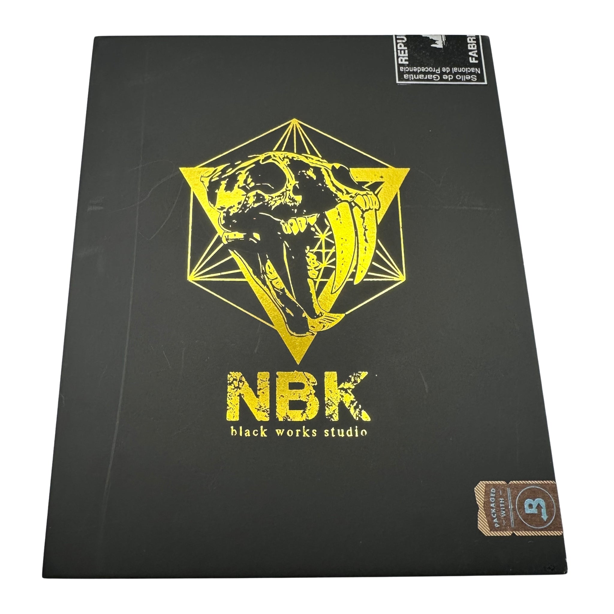 Black Works Studio - NBK - Corona Larga